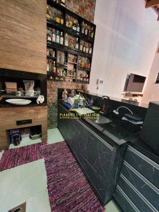 Imagem Casa com 4 Quartos à Venda, 300 m² em Itajuba - Barra Velha Imagem Casa com 4 Quartos à Venda, 300 m² em Itajuba - Barra Velha