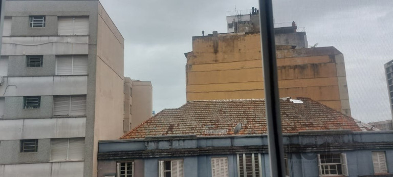 Imagem Apartamento com 1 Quarto à Venda, 47 m² em Centro Histórico - Porto Alegre Imagem Apartamento com 1 Quarto à Venda, 47 m² em Centro Histórico - Porto Alegre