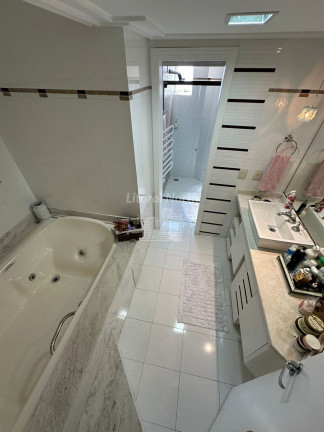 Imagem Apartamento com 3 Quartos à Venda, 280 m² em Centro - Balneário Camboriú Imagem Apartamento com 3 Quartos à Venda, 280 m² em Centro - Balneário Camboriú