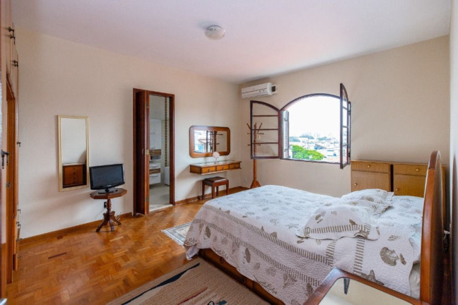 Imagem Casa com 5 Quartos à Venda, em Vila Formosa - São Paulo Imagem Casa com 5 Quartos à Venda, em Vila Formosa - São Paulo