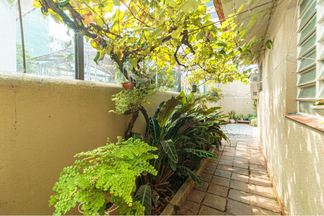 Imagem Casa com 3 Quartos à Venda, 186 m² em Passo Da Areia - Porto Alegre Imagem Casa com 3 Quartos à Venda, 186 m² em Passo Da Areia - Porto Alegre
