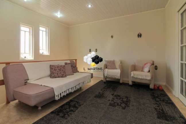 Imagem Casa com 7 Quartos à Venda, 330 m² em Nonoai - Porto Alegre Imagem Casa com 7 Quartos à Venda, 330 m² em Nonoai - Porto Alegre