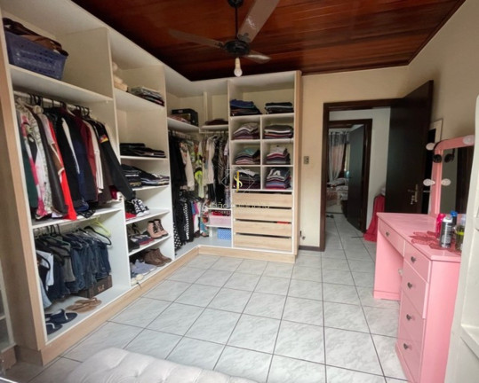 Imagem Casa com 4 Quartos à Venda, 280 m² em Centro - Guaratuba Imagem Casa com 4 Quartos à Venda, 280 m² em Centro - Guaratuba