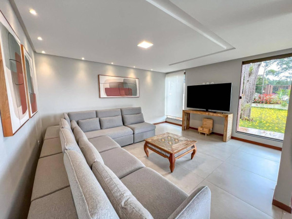 Imagem Casa com 6 Quartos à Venda, 370 m² Imagem Casa com 6 Quartos à Venda, 370 m²
