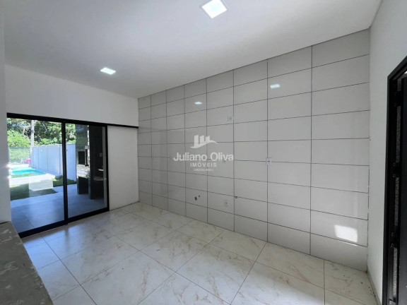 Imagem Casa com 3 Quartos à Venda, 91 m² em Barra Do Sai - Itapoá