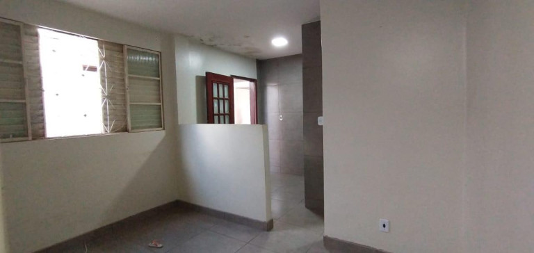 Imagem Casa com 1 Quarto para Alugar, 65 m² em Setor Sul (gama) - Brasília