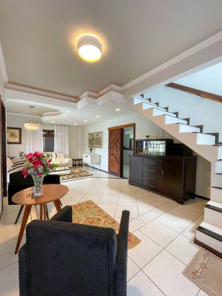 Imagem Casa com 4 Quartos à Venda, 290 m² em Xv De Novembro - Corupá