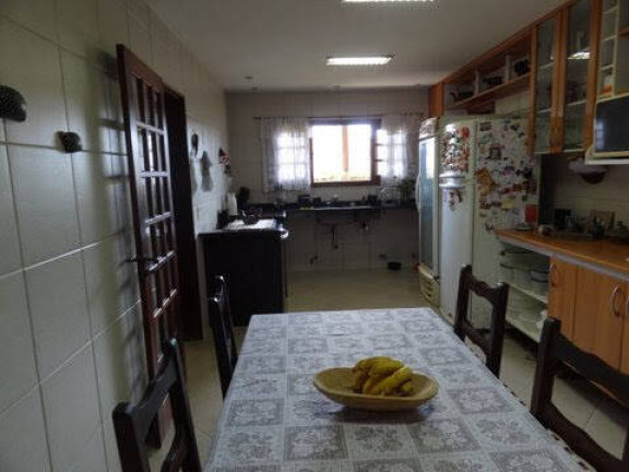 Imagem Casa com 6 Quartos à Venda, 520 m² em Pendotiba - Niterói Imagem Casa com 6 Quartos à Venda, 520 m² em Pendotiba - Niterói