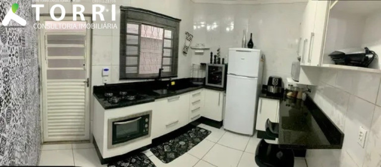 Imagem Casa com 2 Quartos à Venda, 100 m² em Wanel Ville - Sorocaba