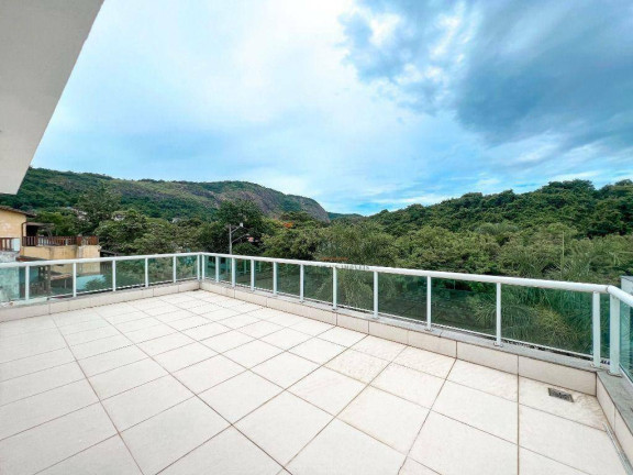 Imagem Casa com 7 Quartos à Venda, 378 m² em Itaipu - Niterói Imagem Casa com 7 Quartos à Venda, 378 m² em Itaipu - Niterói