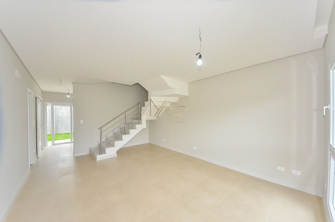 Imagem Casa com 3 Quartos à Venda, 121 m² em Xaxim - Curitiba