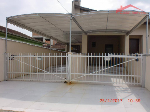 Casa com 3 Quartos para Alugar, 170 m² em Costa E Silva - Joinville