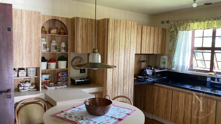 Imagem Casa com 3 Quartos à Venda, 185 m² em Bela Vista - Campos Do Jordão Imagem Casa com 3 Quartos à Venda, 185 m² em Bela Vista - Campos Do Jordão