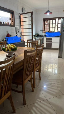 Imagem Casa com 3 Quartos à Venda, 180 m² em Vila Sao Joao - Piedade Imagem Casa com 3 Quartos à Venda, 180 m² em Vila Sao Joao - Piedade
