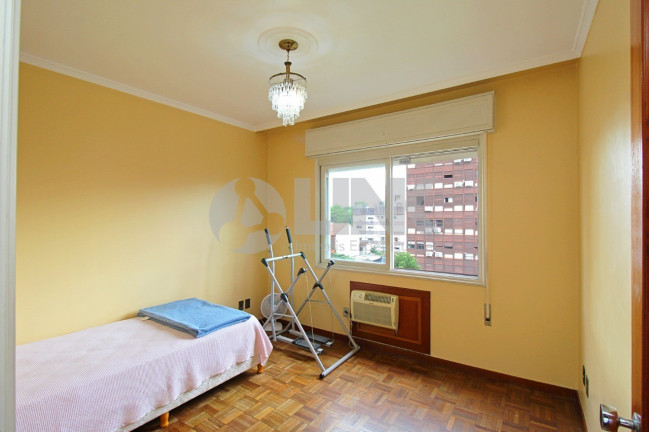 Imagem Apartamento com 4 Quartos à Venda, 214 m² em Menino Deus - Porto Alegre Imagem Apartamento com 4 Quartos à Venda, 214 m² em Menino Deus - Porto Alegre