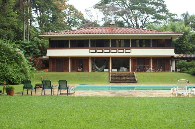 Casa com 4 Quartos à Venda,  em Granja Viana - Cotia