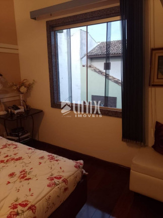 Imagem Casa com 6 Quartos à Venda, 360 m² em Parque Califórnia - Campos Dos Goytacazes Imagem Casa com 6 Quartos à Venda, 360 m² em Parque Califórnia - Campos Dos Goytacazes