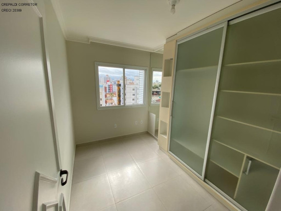 Imagem Imóvel com 3 Quartos à Venda, 290 m² em Comerciário - Criciúma Imagem Imóvel com 3 Quartos à Venda, 290 m² em Comerciário - Criciúma