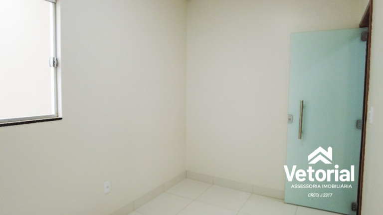 Imagem Sobrado com 6 Quartos à Venda, em Ouro Branco - Barreiras Imagem Sobrado com 6 Quartos à Venda, em Ouro Branco - Barreiras