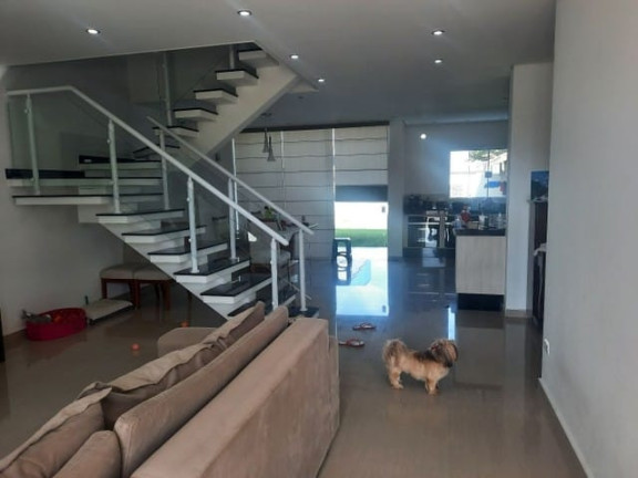 Imagem Sobrado com 3 Quartos à Venda, 194 m² em Parque São Cristóvão - Taubaté Imagem Sobrado com 3 Quartos à Venda, 194 m² em Parque São Cristóvão - Taubaté