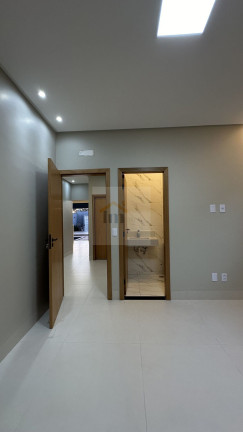 Imagem Casa com 4 Quartos à Venda, 218 m² em Jardim Presidente - Goiânia Imagem Casa com 4 Quartos à Venda, 218 m² em Jardim Presidente - Goiânia
