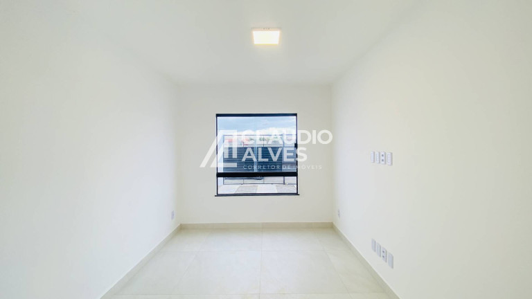 Imagem Casa com 3 Quartos à Venda, 110 m² em Registro - Feira De Santana