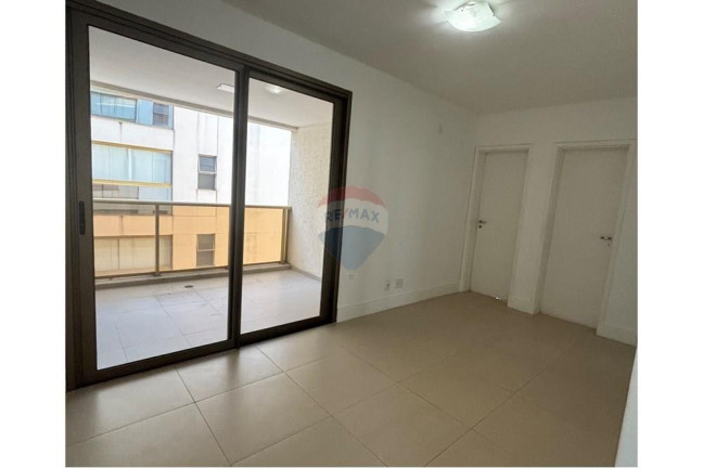 Imagem Apartamento com 4 Quartos à Venda, 217 m² em Barra Da Tijuca - Rio De Janeiro Imagem Apartamento com 4 Quartos à Venda, 217 m² em Barra Da Tijuca - Rio De Janeiro
