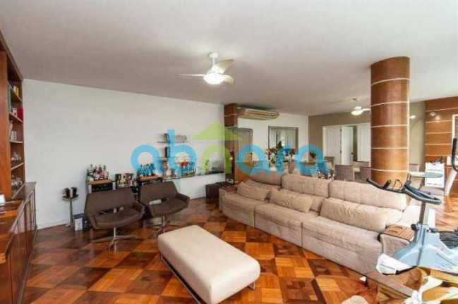 Imagem Apartamento com 4 Quartos à Venda, 296 m² em Copacabana - Rio De Janeiro Imagem Apartamento com 4 Quartos à Venda, 296 m² em Copacabana - Rio De Janeiro