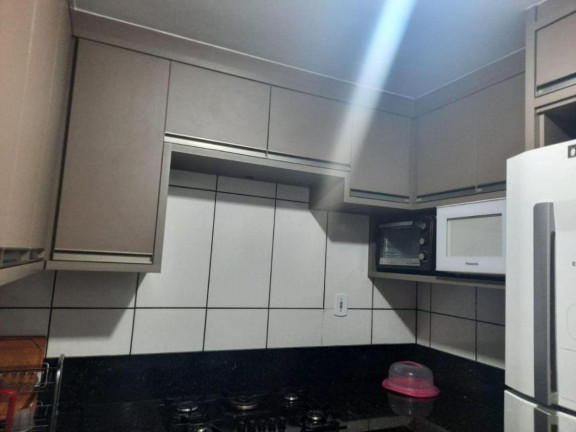 Imagem Apartamento com 2 Quartos à Venda, 40 m² em San Fernando - Londrina