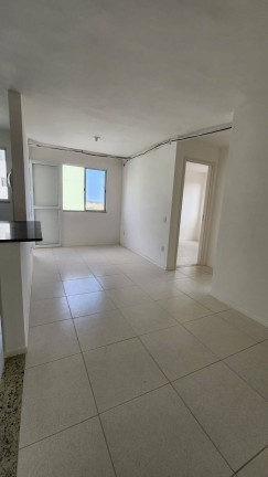 Imagem Casa de Condomínio com 4 Quartos à Venda, 4.000 m² em Portão - Lauro De Freitas