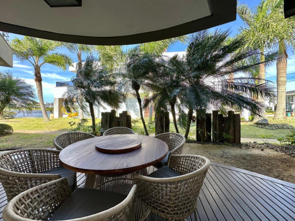 Imagem Casa com 4 Quartos à Venda, 3.575 m² em Atlantida - Capao Da Canoa Imagem Casa com 4 Quartos à Venda, 3.575 m² em Atlantida - Capao Da Canoa