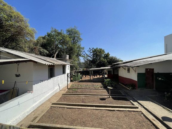 Imagem Casa com 3 Quartos à Venda, 910 m² em Centro - Florestal