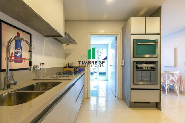Imagem Casa com 5 Quartos à Venda, 550 m² em Jardim Petrópolis - São Paulo