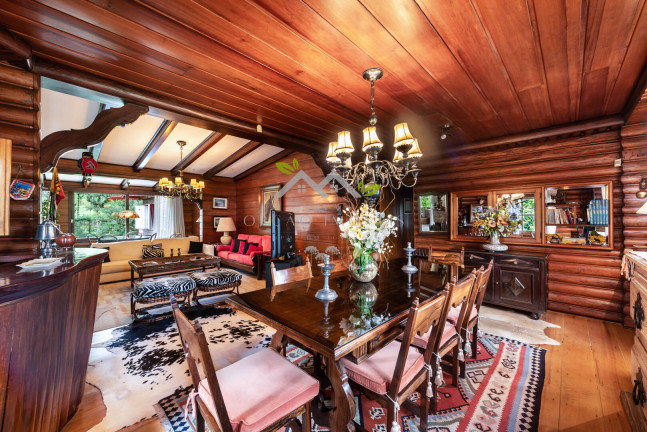 Imagem Casa com 4 Quartos à Venda, 720 m² em Jardim Embaixador - Campos Do Jordão Imagem Casa com 4 Quartos à Venda, 720 m² em Jardim Embaixador - Campos Do Jordão