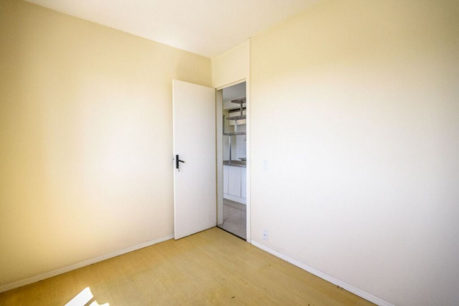 Imagem Imóvel com 3 Quartos à Venda, 63 m² em São Sebastião - Porto Alegre
