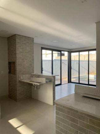 Casa com 3 Quartos à Venda, 163 m² em Condomínio Belvedere - Cuiabá