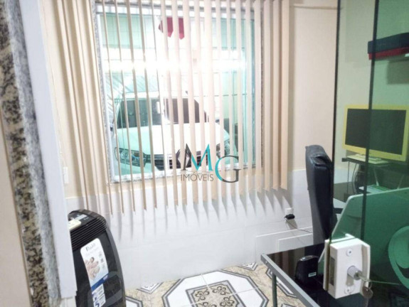 Imagem Casa com 4 Quartos à Venda, 195 m² em Paciência - Rio De Janeiro