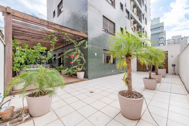Imagem Apartamento com 2 Quartos à Venda, 180 m² em Bela Vista - Porto Alegre