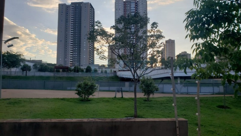 Imagem Apartamento à Venda,  em Jardim Botânico - Ribeirão Preto