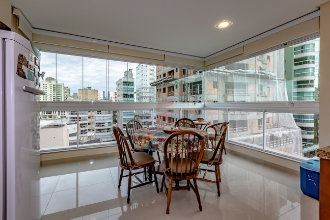 Imagem Apartamento com 3 Quartos à Venda, 131 m² em Meia Praia - Itapema