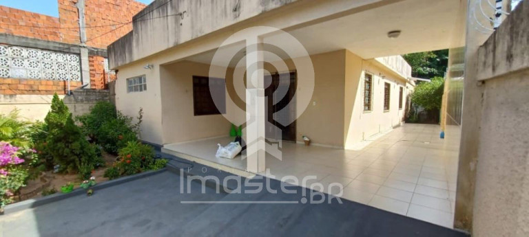 Casa com 5 Quartos à Venda, 288 m² em Jardim América - Fortaleza