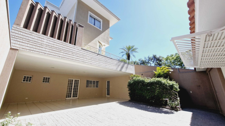 Casa com 3 Quartos à Venda, 320 m² em Parque Dos Príncipes - São Paulo