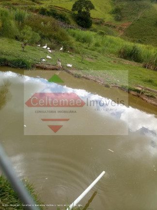 Imagem Chácara com 4 Quartos à Venda, 384 m² em Santa Luzia Rural - Taubaté