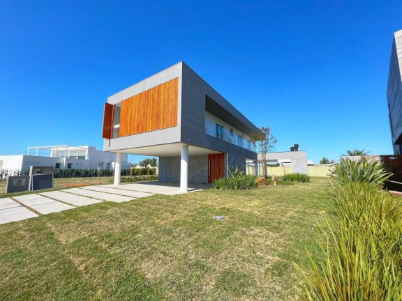 Imagem Casa de Condomínio com 4 Quartos à Venda, 341 m² em Centro - Xangri-lá