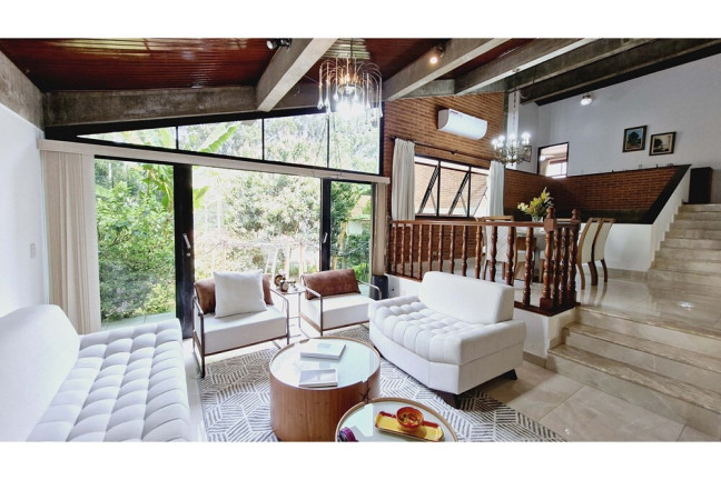 Imagem Casa com 3 Quartos à Venda, 535 m² em Vila Suzana - São Paulo Imagem Casa com 3 Quartos à Venda, 535 m² em Vila Suzana - São Paulo