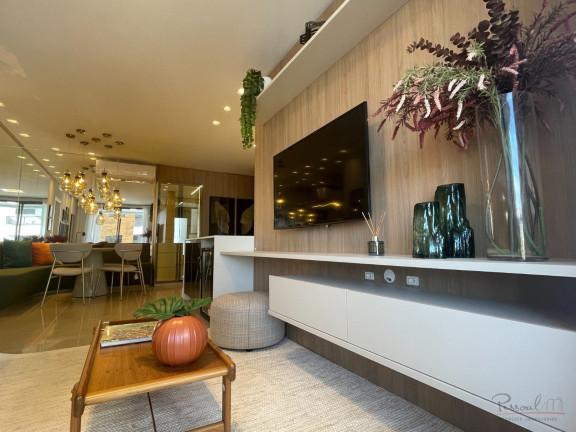 Imagem Apartamento com 3 Quartos à Venda, 213 m² em Agronômica - Florianópolis Imagem Apartamento com 3 Quartos à Venda, 213 m² em Agronômica - Florianópolis