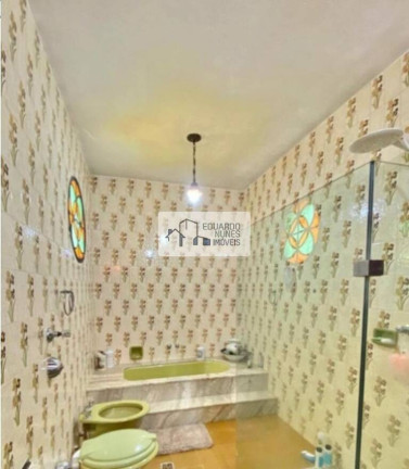 Imagem Casa com 5 Quartos à Venda,  em Mangabeiras - Belo Horizonte