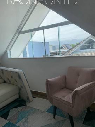 Imagem Casa de Condomínio com 3 Quartos para Alugar, 260 m²