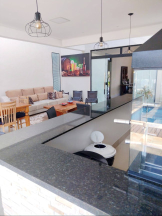 Imagem Casa com 4 Quartos à Venda, 350 m² em Interlagos - São Paulo Imagem Casa com 4 Quartos à Venda, 350 m² em Interlagos - São Paulo