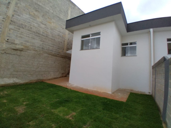 Imagem Casa com 3 Quartos à Venda, 70 m² em Novo Centro - Santa Luzia Imagem Casa com 3 Quartos à Venda, 70 m² em Novo Centro - Santa Luzia